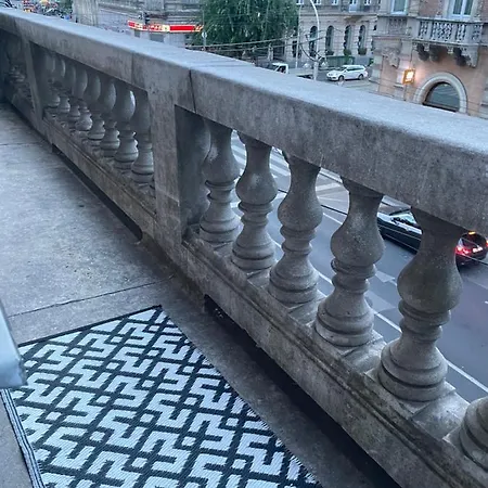 Tea Liu * Budapeszt