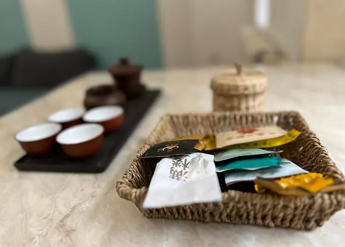 Tea Liu *